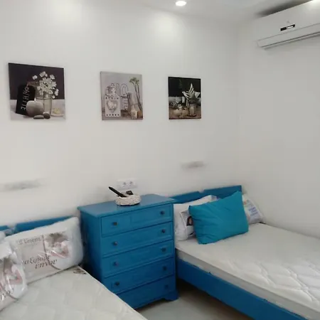B&a Apartman Paralía